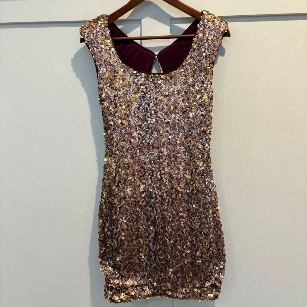 cache gold sequin dress Evening Dress 2026 Marigold Long Sleeveless Sequins Spaghetti Straps